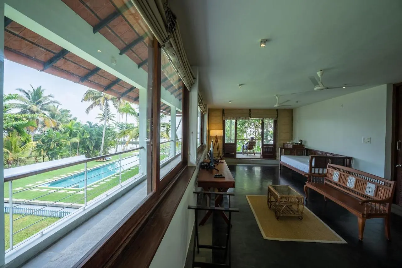 Ama Stays & Trails, Pathiramanal Villa アーラップーザ県